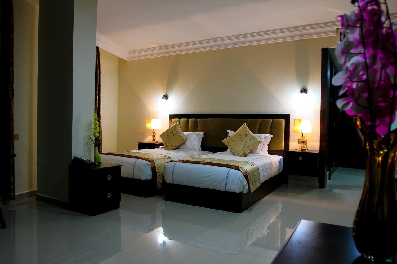 Queen Plaza Hotel Hebron Kültér fotó