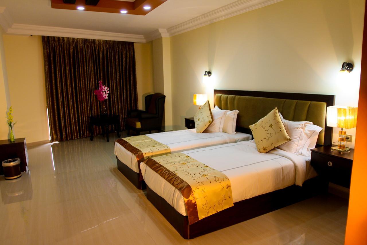 Queen Plaza Hotel Hebron Kültér fotó