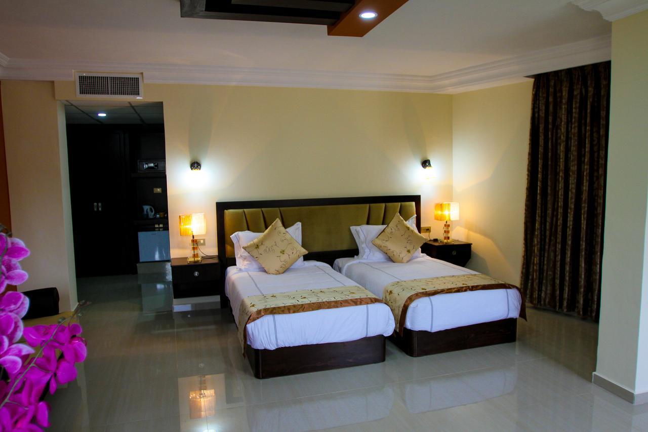 Queen Plaza Hotel Hebron Kültér fotó